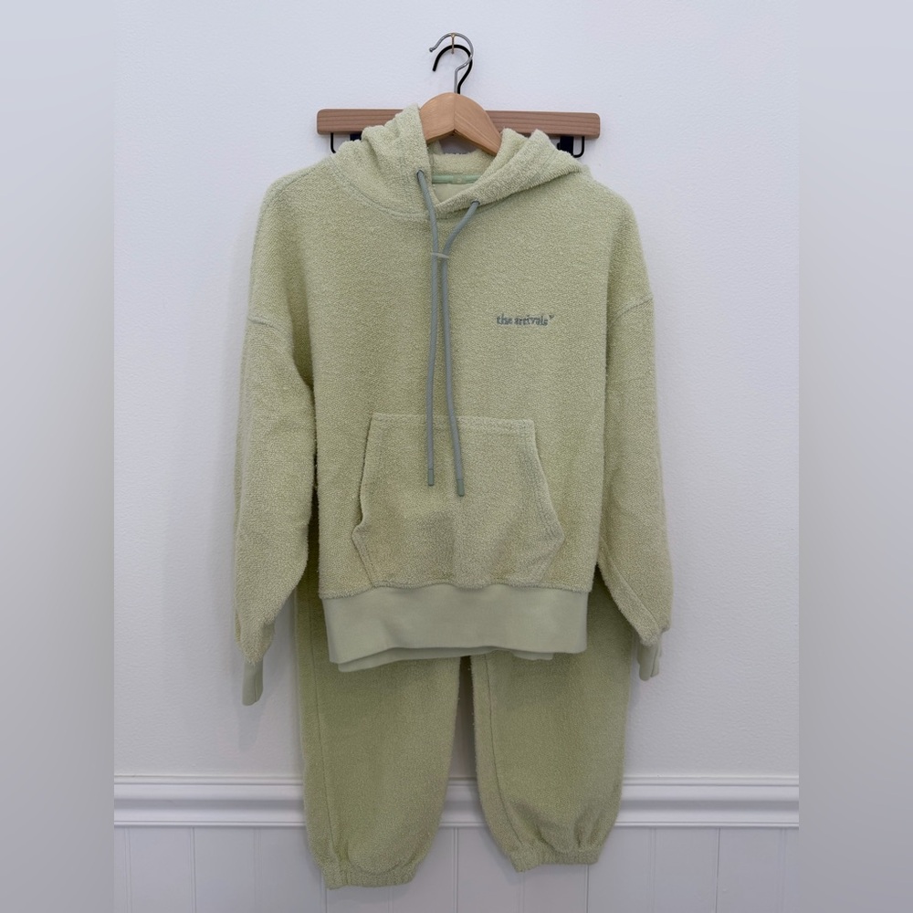 The Arrivals Terry Cloth 100% Cotton Lounge Set Celery/Pistachio Green - Small